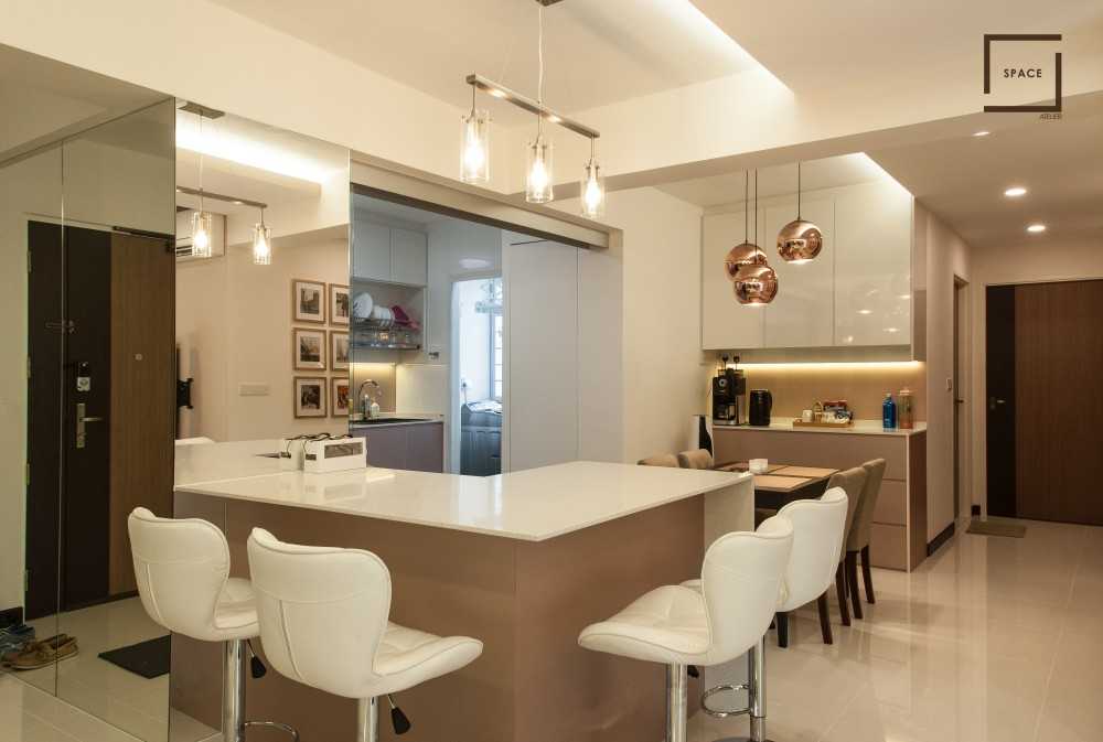 Modern Dining Room with Drop Light and Dining Table