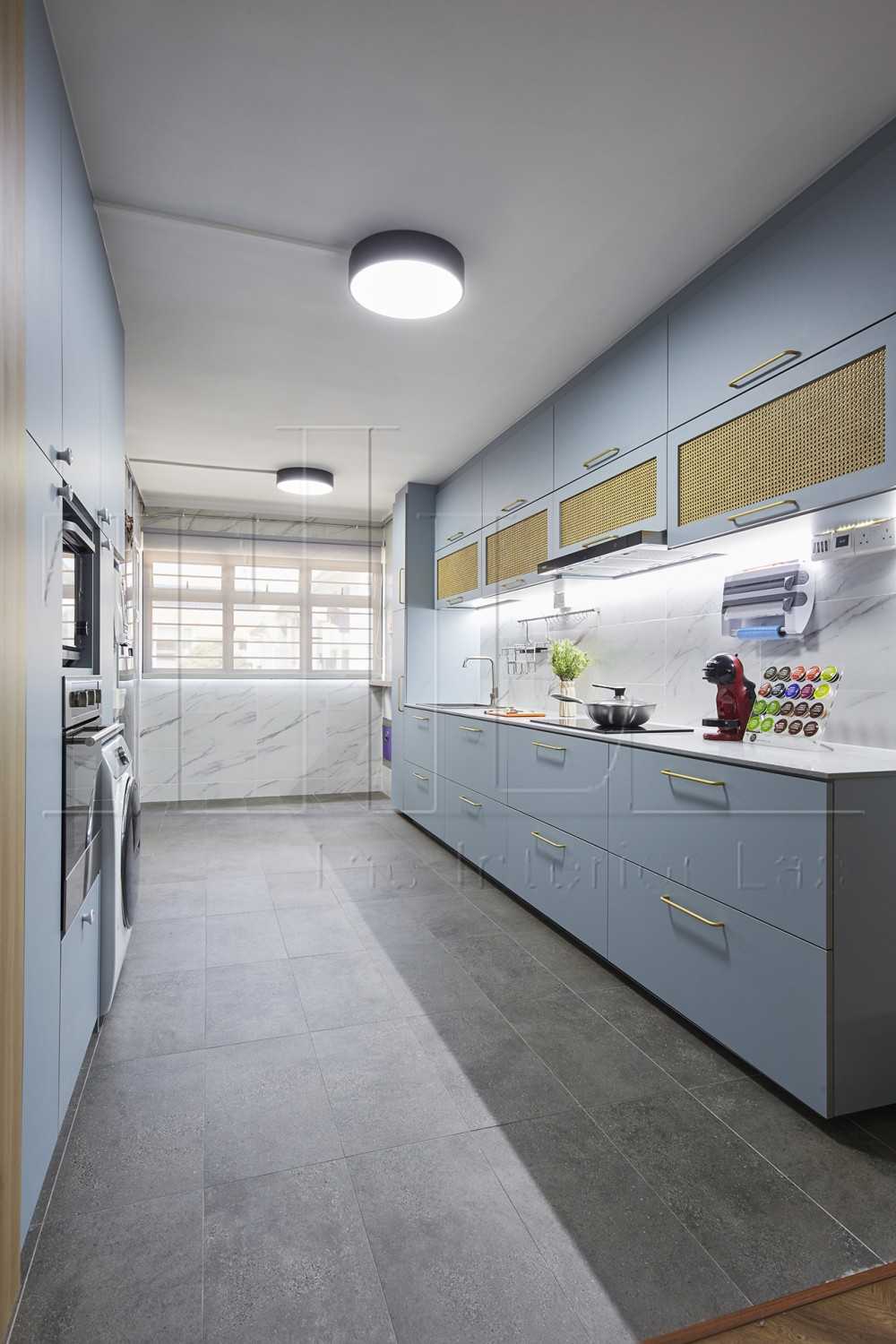 Eclectic Kitchen with Kitchen Window and Open Kitchen