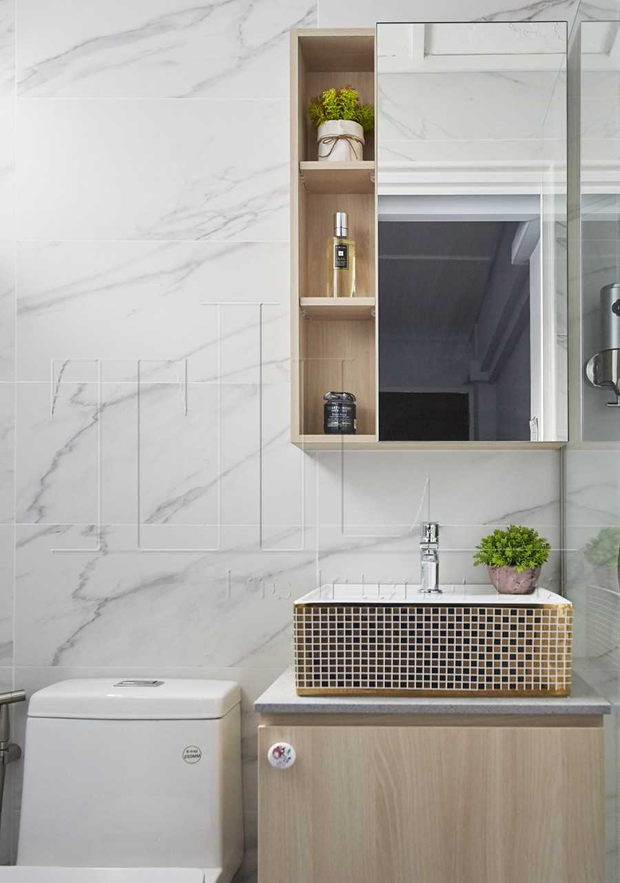 Eclectic Bathroom with Countertop and Mirror