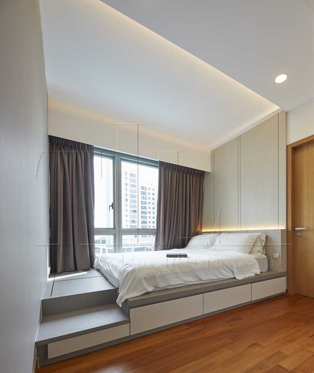 Modern Bedroom with Platform Bed and Parquet Floor