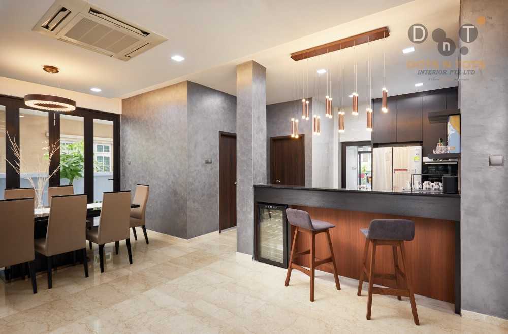 Modern Kitchen with Wood Flooring and Kitchen Window