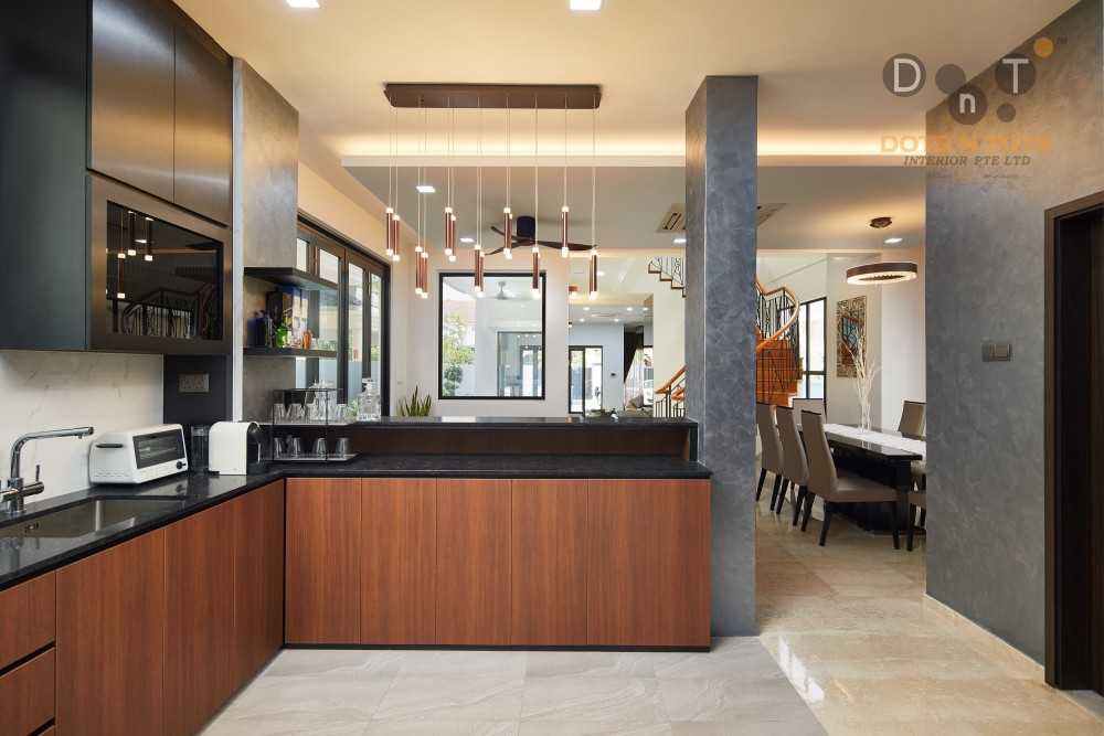 Modern Kitchen with Open Kitchen and Kitchen Backsplash