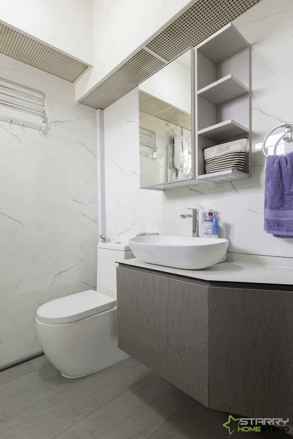 Scandinavian Bathroom with Mirror and Shower Screen