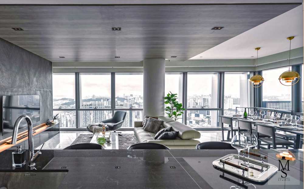 Contemporary Kitchen with Countertop and Open Kitchen