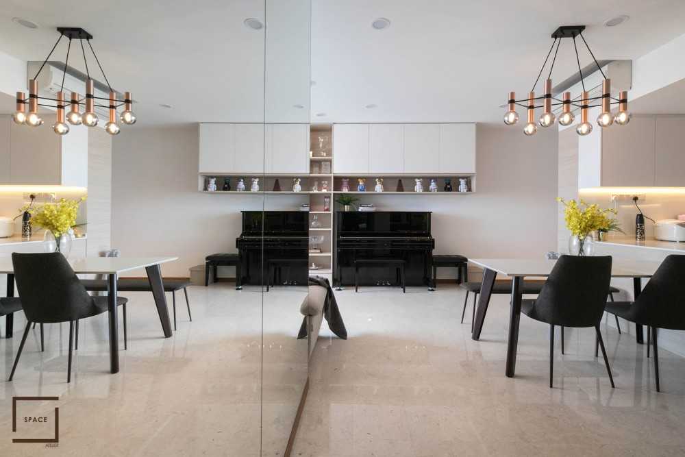 Contemporary Dining Room with Homogeneous Tiles and TV Console