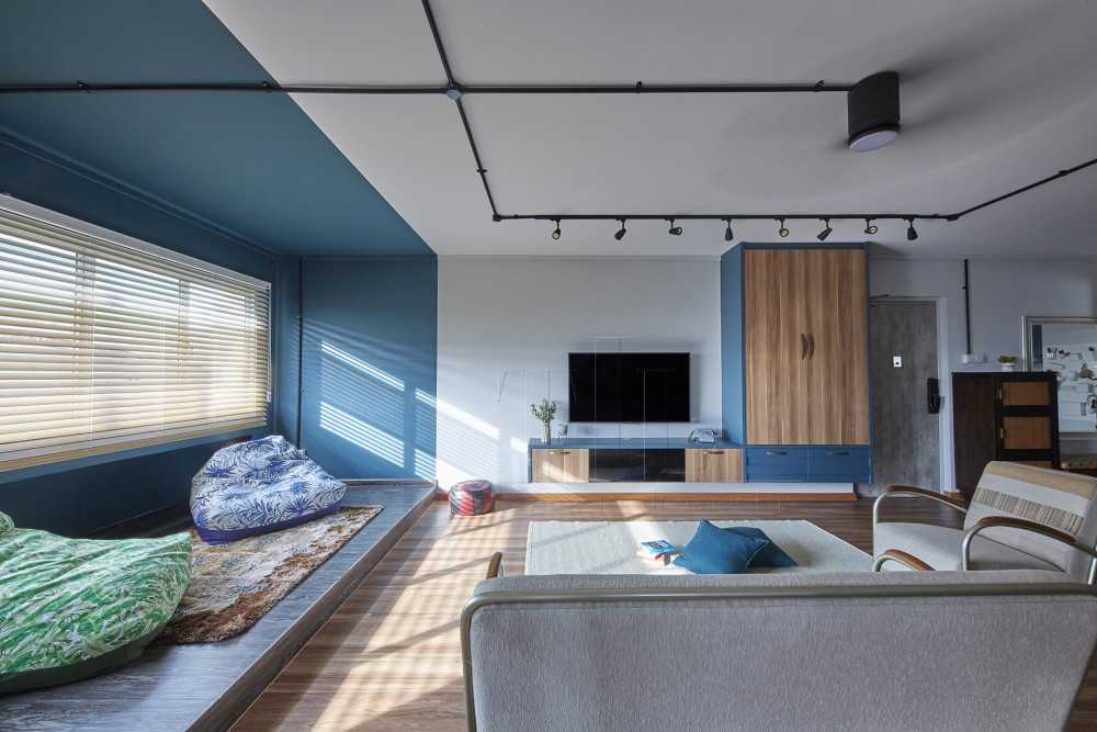 Eclectic Living Room with Wood Flooring and TV Console
