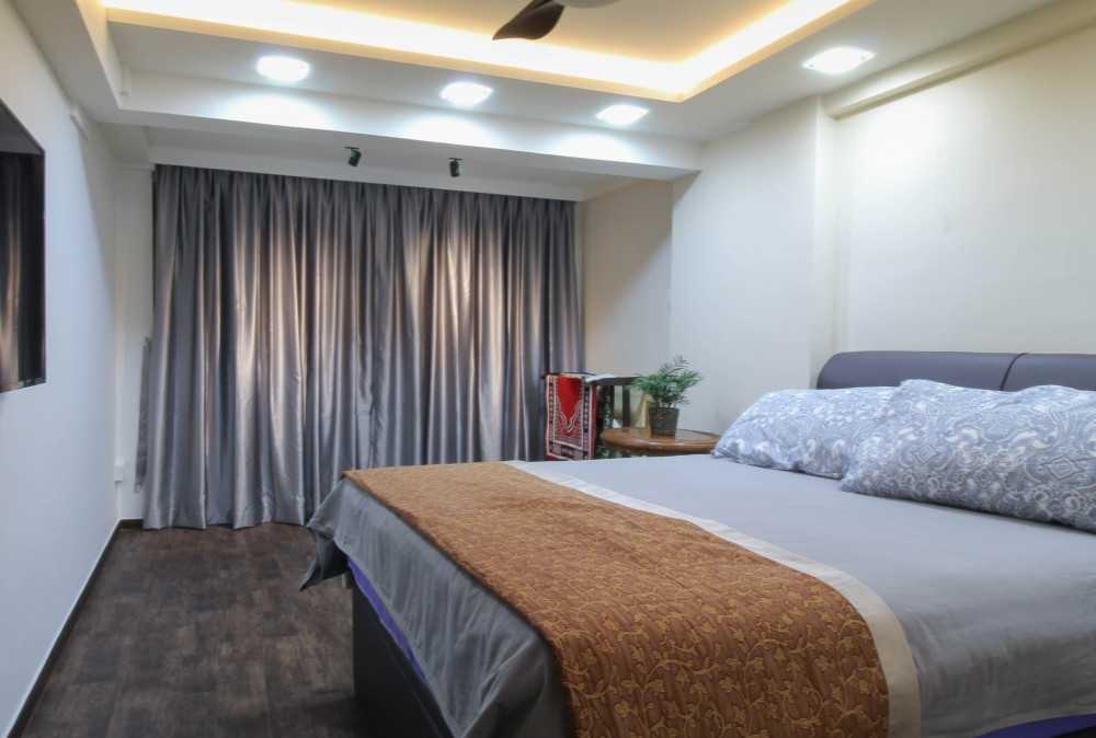 Contemporary Bedroom with Vinyl Flooring and Cove Lighting