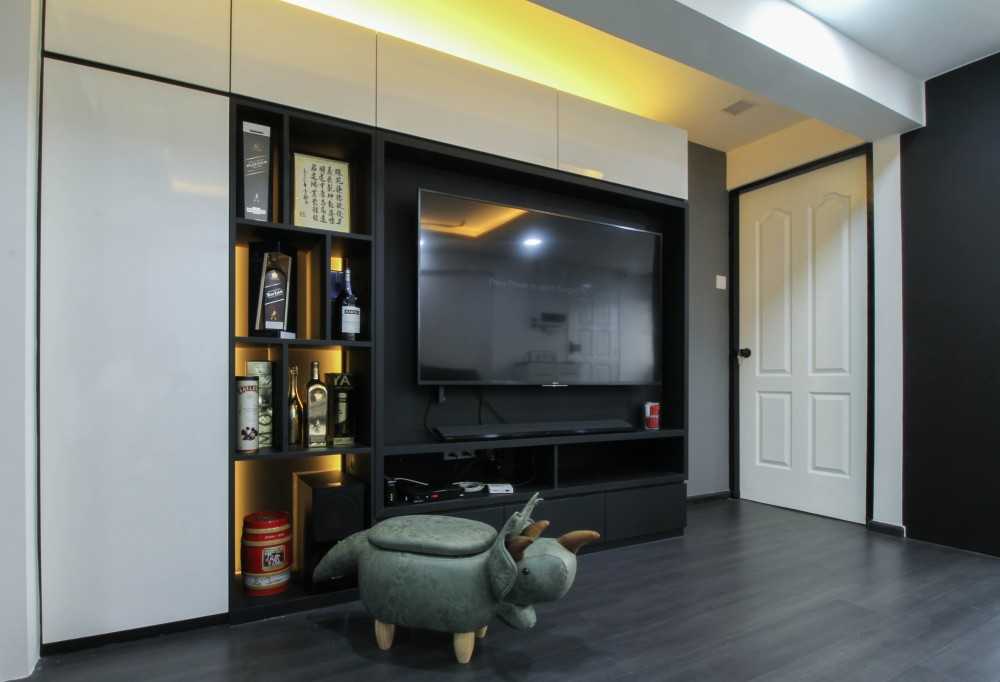 Modern Living Room with Vinyl Flooring and TV Console