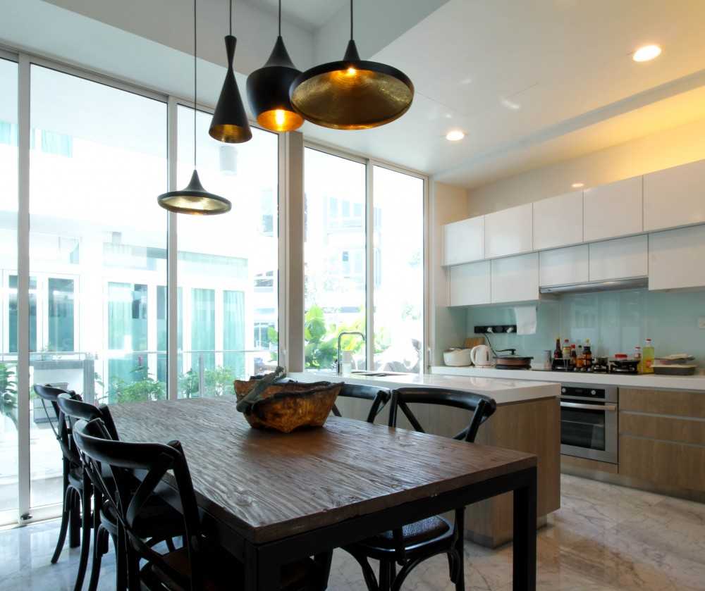 Contemporary Dining Room with Kitchen Island and Open Kitchen