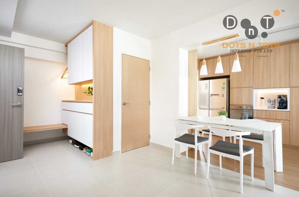 Minimalist Dining Room with Cove Lighting and Dining Table