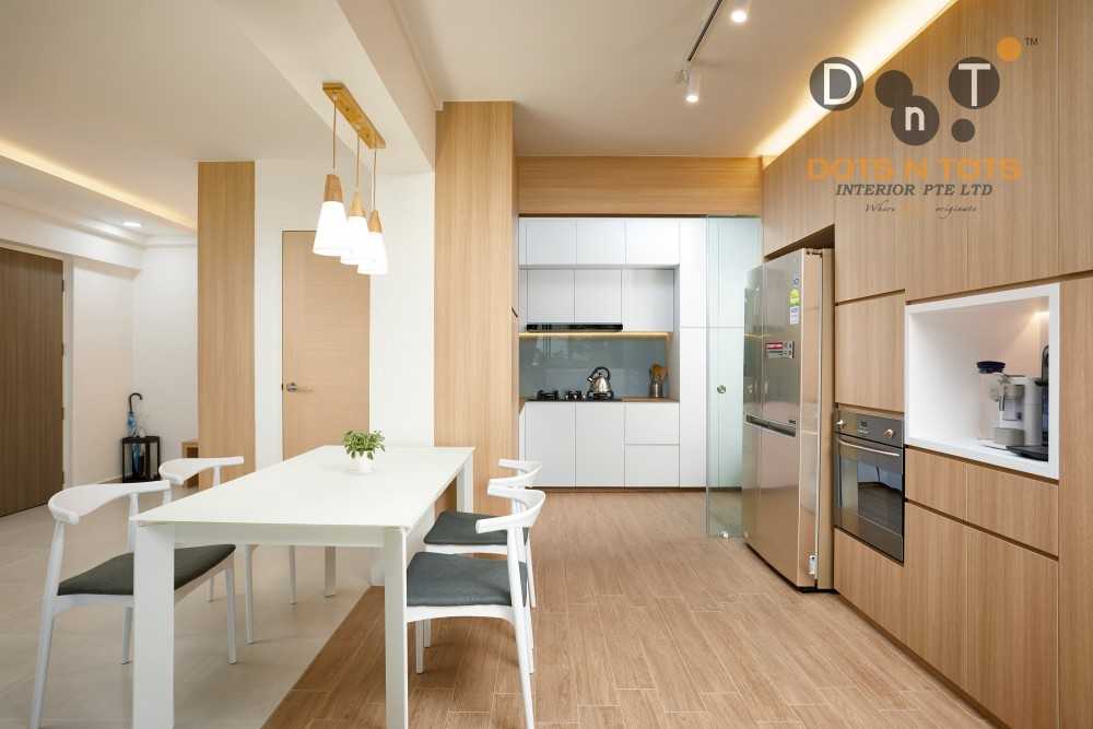 Minimalist Kitchen with Kitchen Window and Kitchen Island