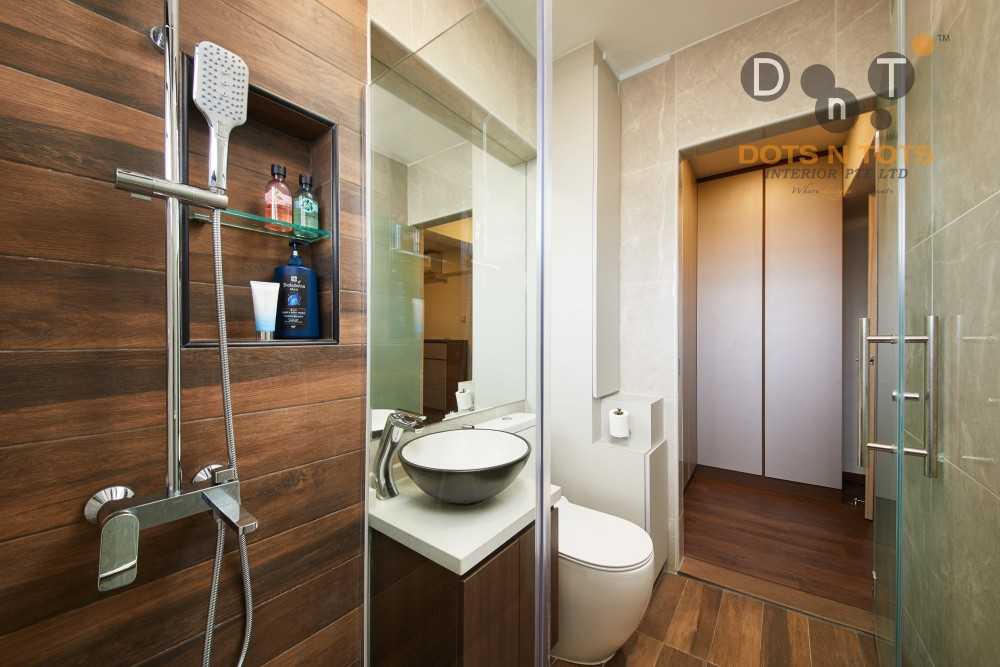 Modern Bathroom with Homogeneous Tiles and Bathroom Storage