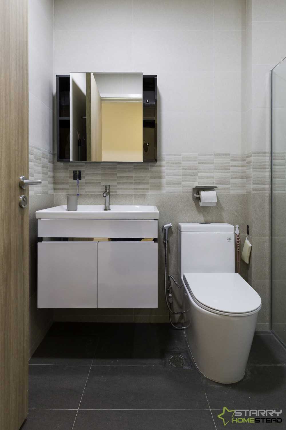 Scandinavian Bathroom with Mirror and Bathroom Accessories