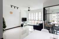 Contemporary New 4-Room HDB by Home Reno Pte Ltd