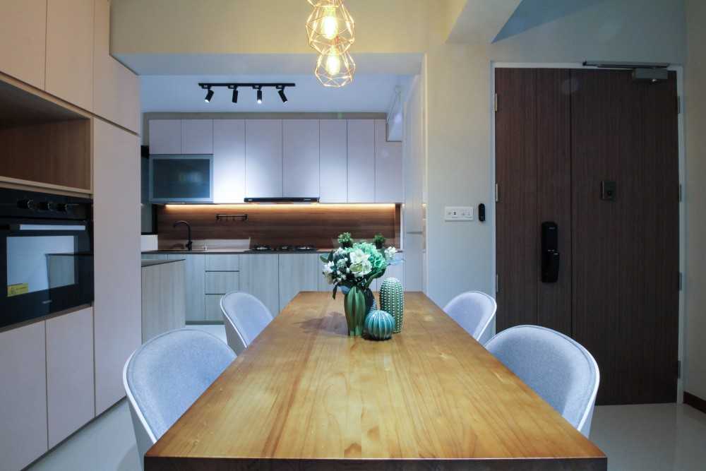 Contemporary Dining Room with Open Kitchen and Dining Table