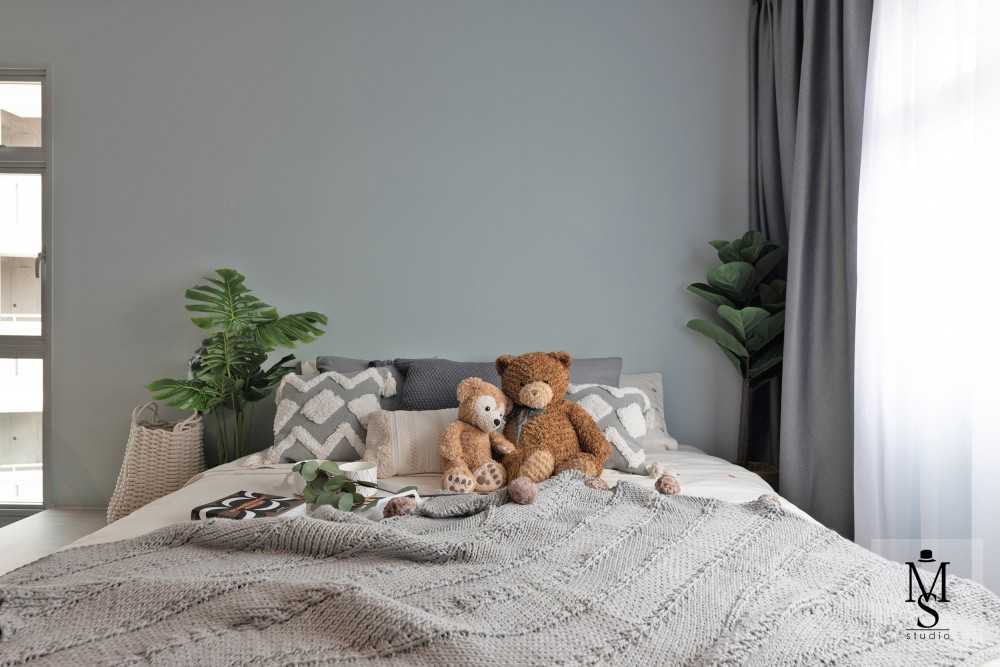 Scandinavian Bedroom with Vinyl Flooring and Built-in Bed
