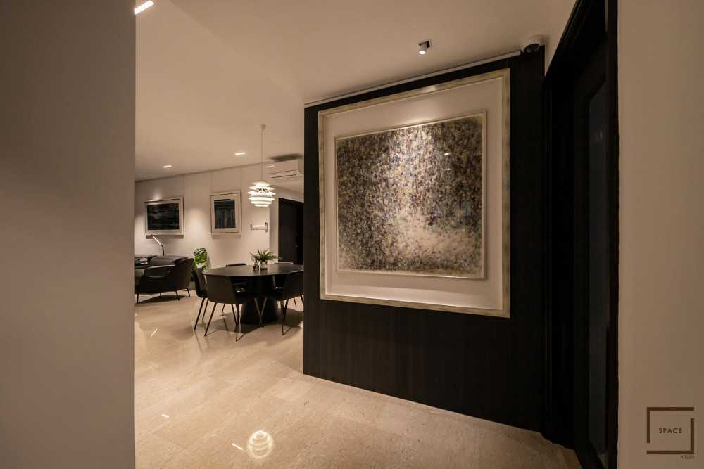 Minimalist Dining Room with Drop Light and Drop Ceiling