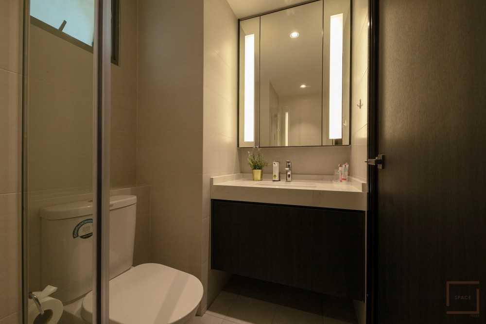 Minimalist Bathroom with Shower Screen and Toilet Bowl