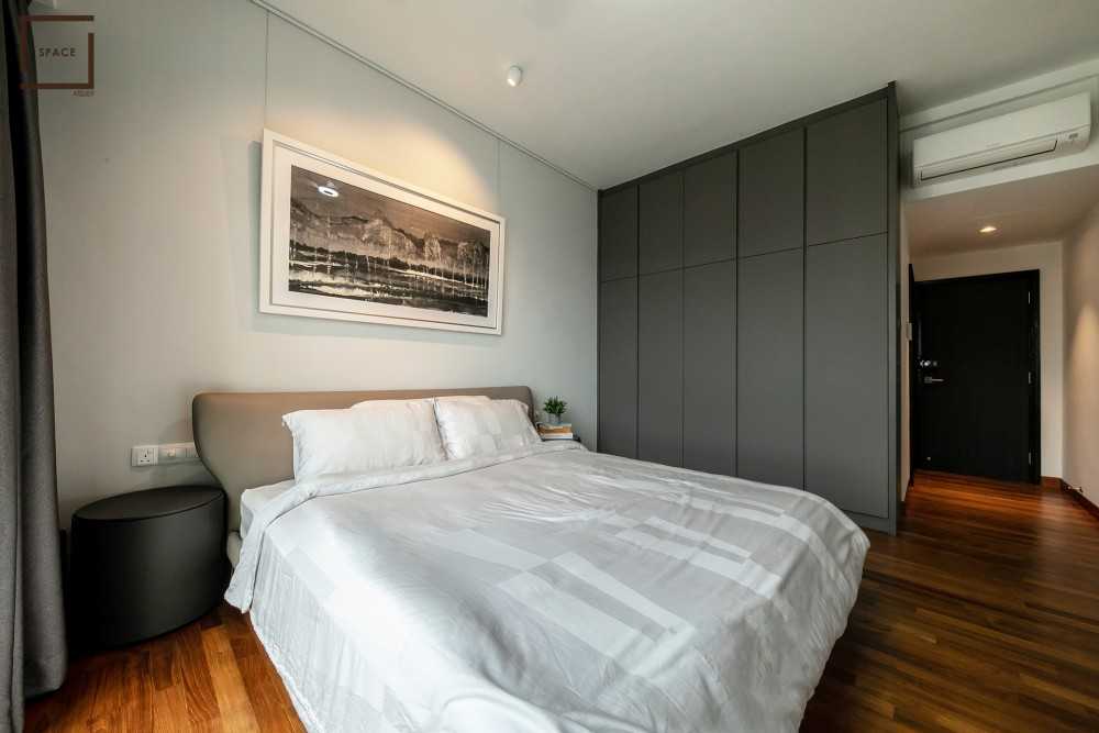 Minimalist Bedroom with Vinyl Flooring and Wardrobe