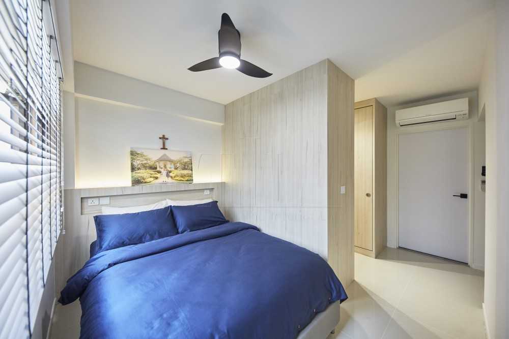 Minimalist Bedroom with Feature Wall and Cove Lighting