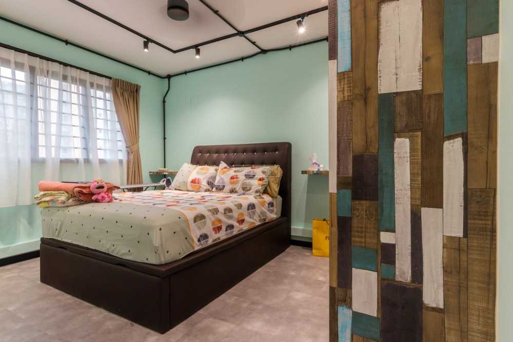 Industrial Bedroom with Vinyl Flooring and Wardrobe