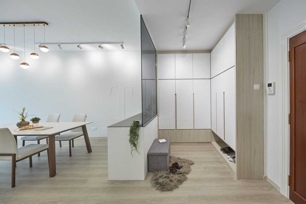 Scandinavian Entryway with Dining Table and Seating Bench