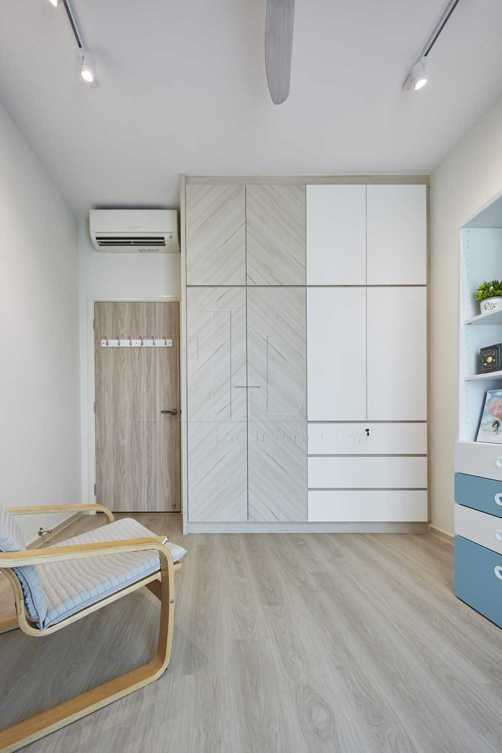 Scandinavian Bedroom with Vinyl Flooring and Wardrobe