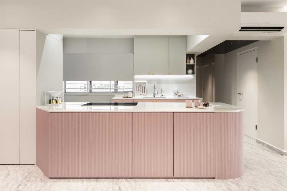 Modern Kitchen with Countertop and Marble Floor