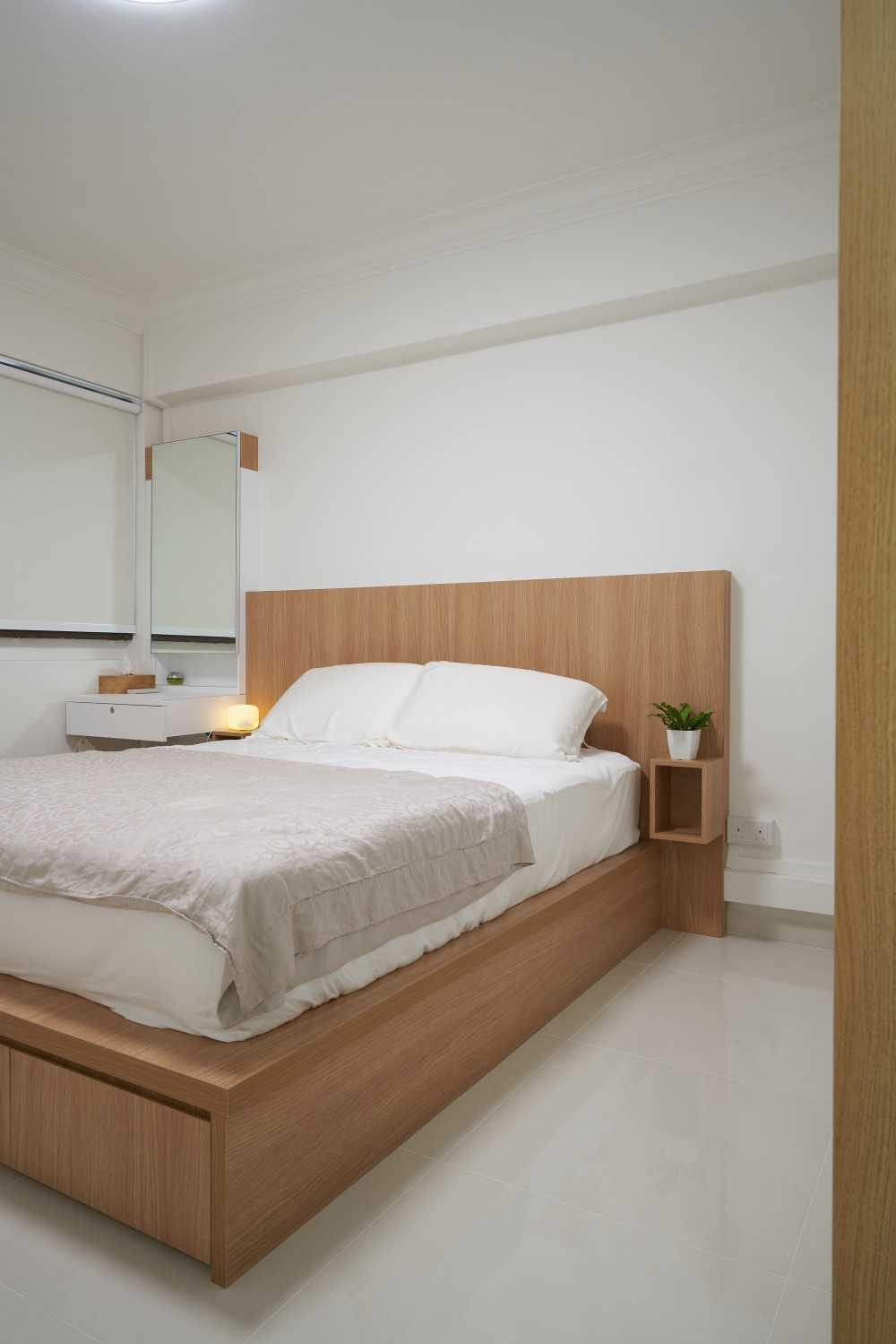 Contemporary Bedroom with Homogeneous Tiles and Built-in Bed