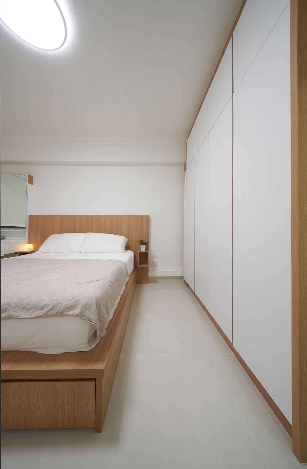 Contemporary Bedroom with Homogeneous Tiles and Wardrobe