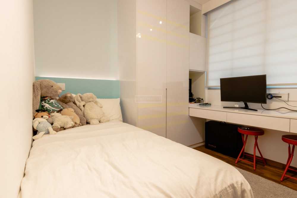 Contemporary Bedroom with Bookshelf and Single Bed