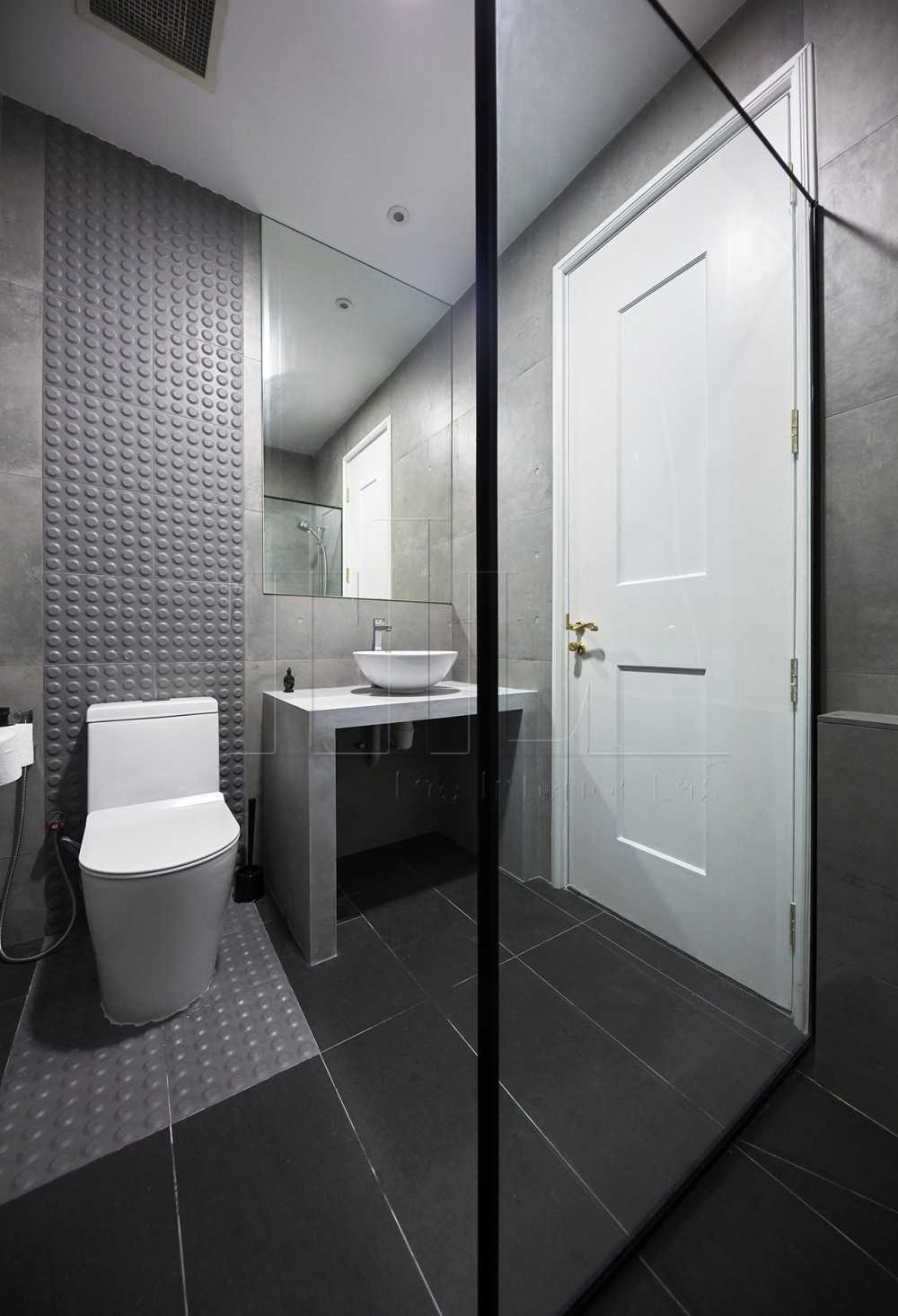 Contemporary Bathroom with Mirror and Bathroom Mirrors