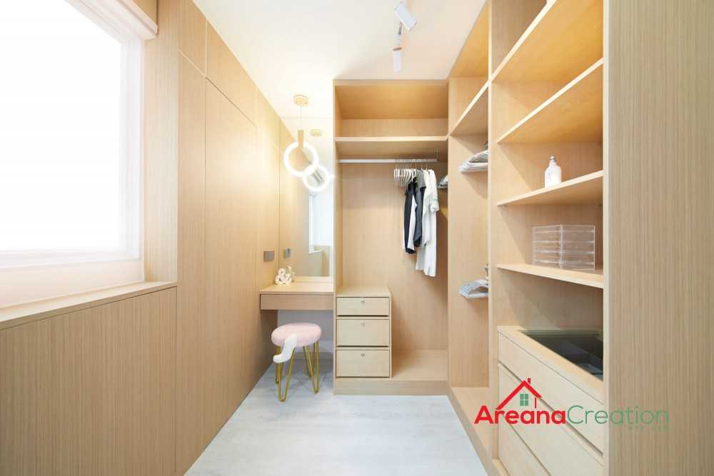 Modern Bedroom with Wardrobe and Flooring