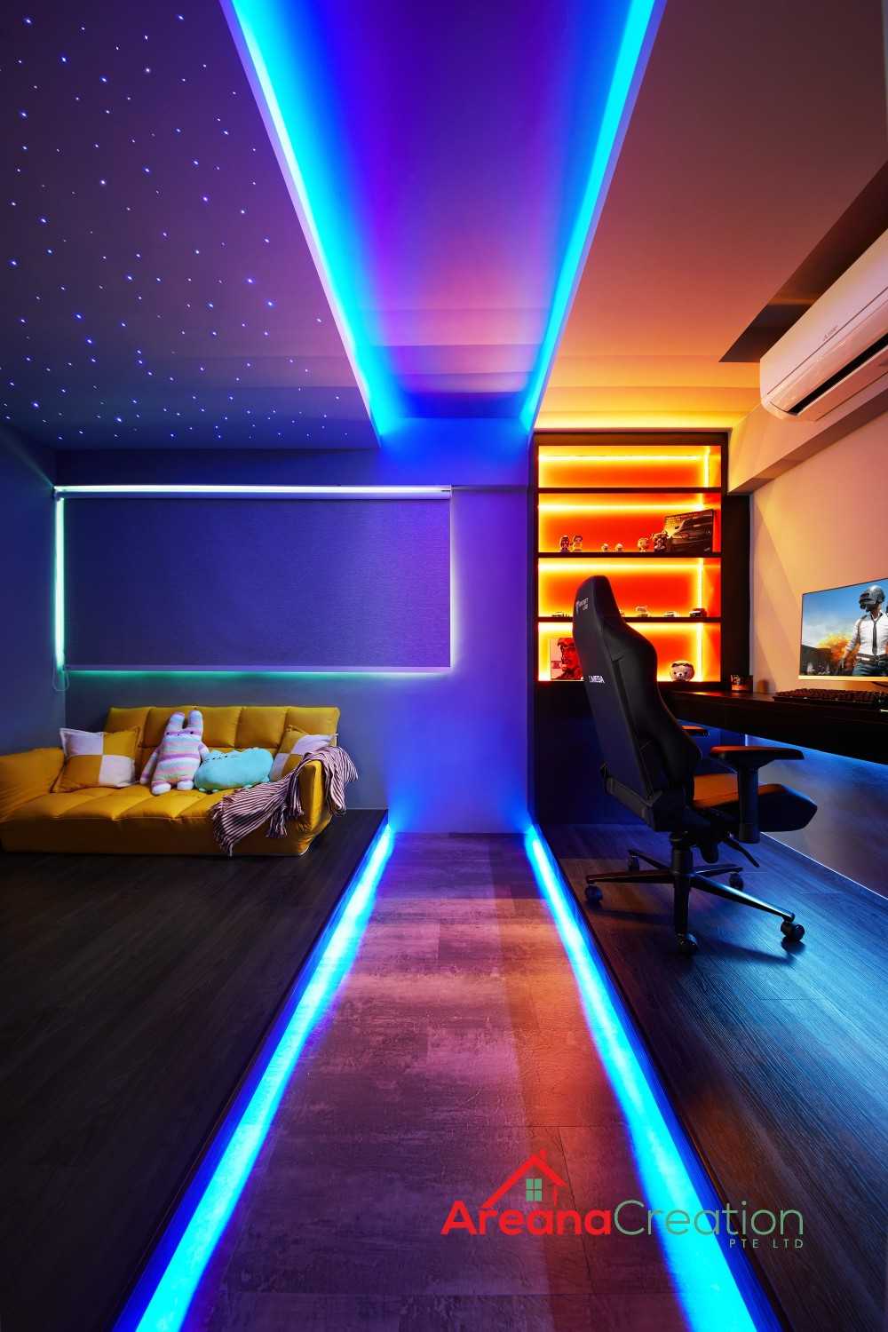 Modern Home Office with Desk and Desk Chairs