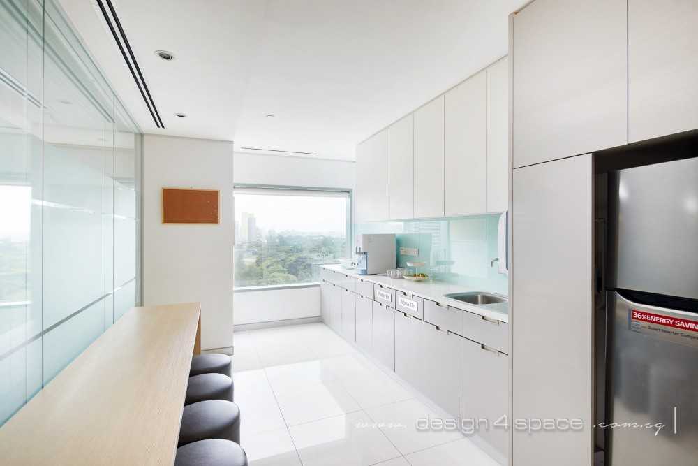 Contemporary Office with Bookshelf and Desk