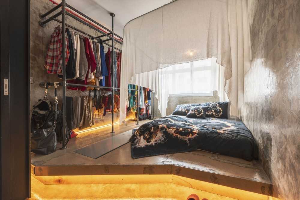 Eclectic