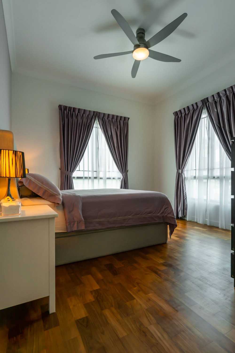 Minimalist Bedroom with Platform Bed and Parquet Floor