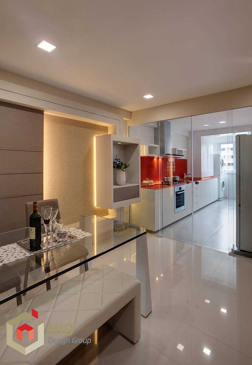Modern Dining Room with Drop Light and Drop Ceiling