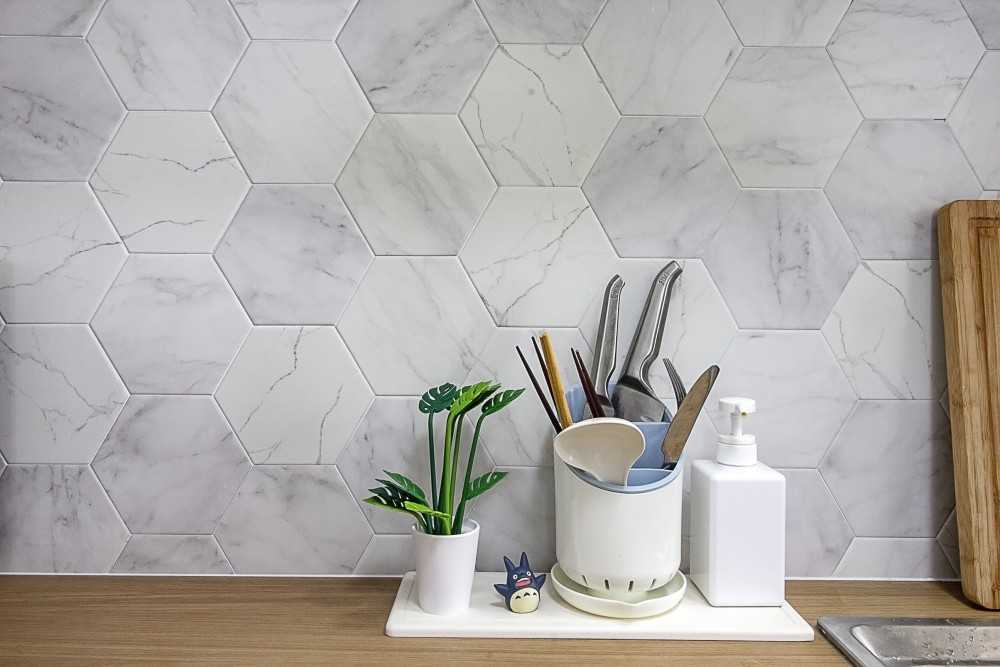 Scandinavian Kitchen with Kitchen Accessories and Tiles