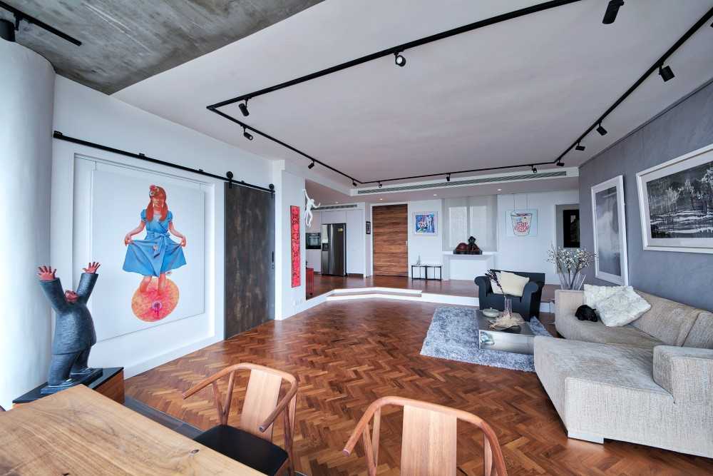 Contemporary Living Room with Wood Flooring and Sofa