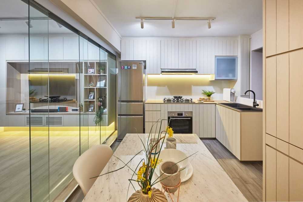 Scandinavian Kitchen with Countertop and Cove Lighting