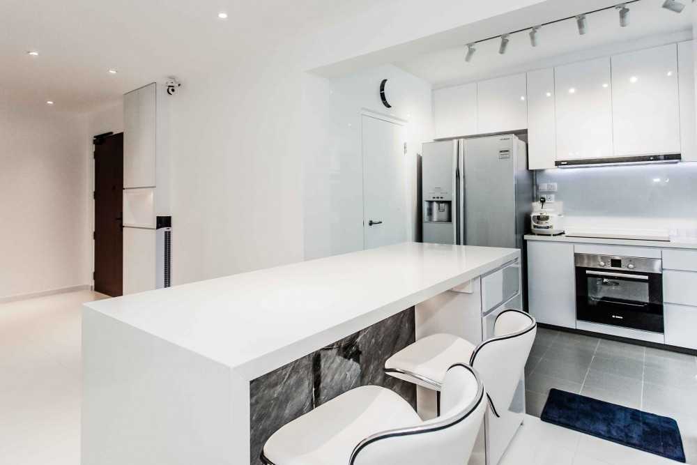 Modern Dining Room with Kitchen Island and Kitchen Cabinets