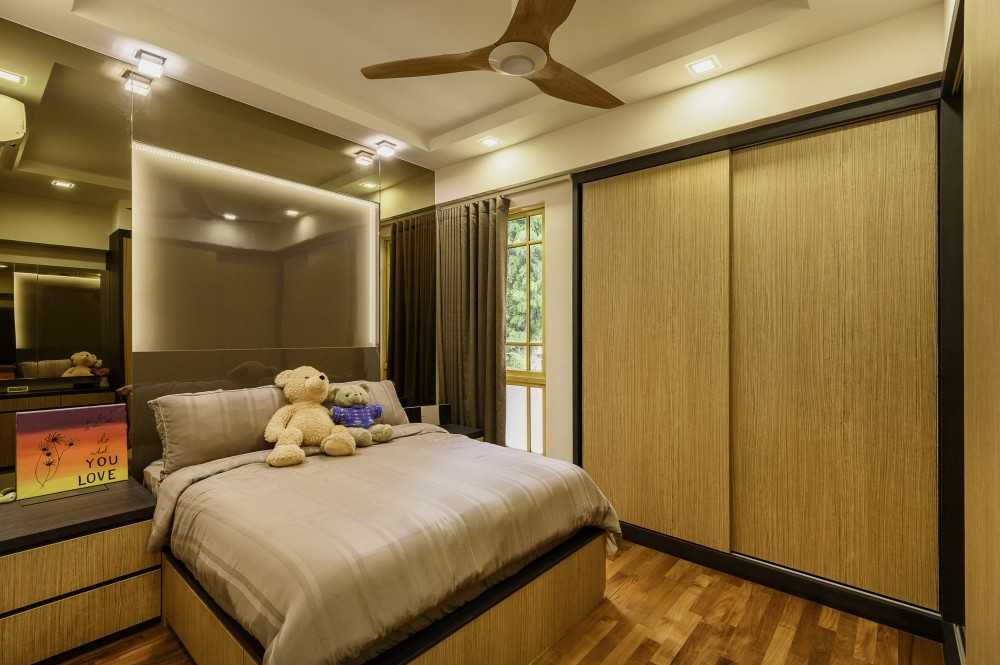 Asian Bedroom with Parquet Floor and Mirror