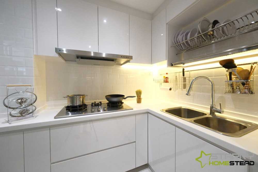 Scandinavian Kitchen with Kitchen Backsplash and Kitchen Cabinets