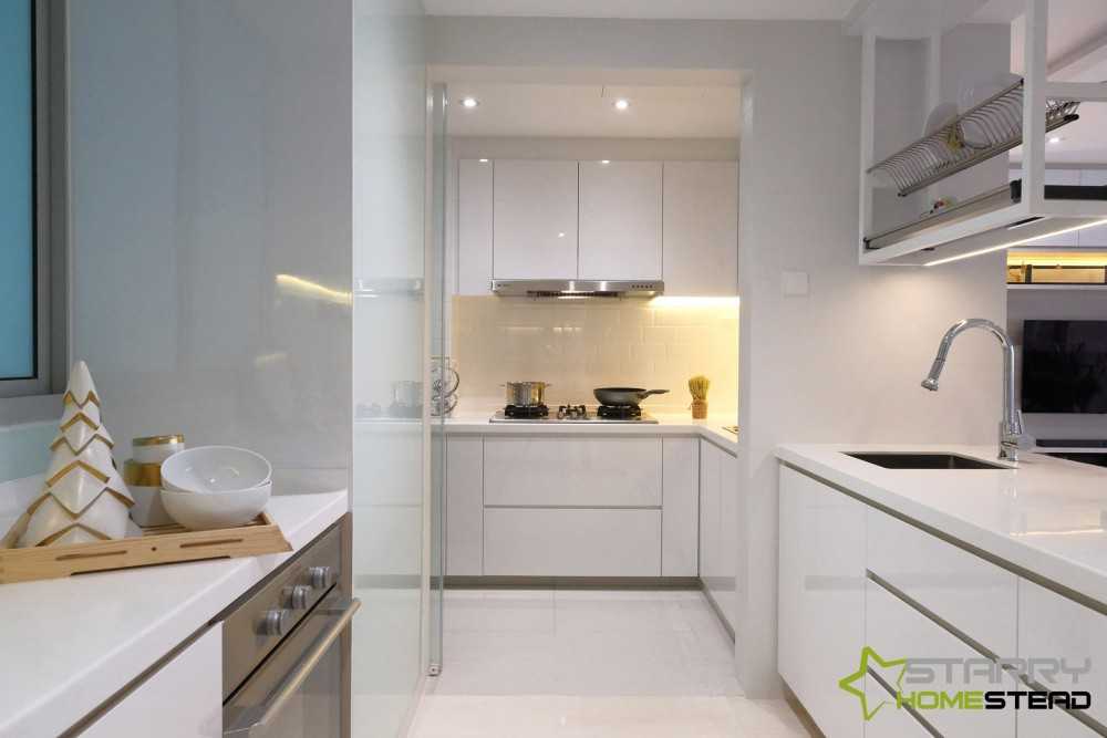 Scandinavian Kitchen with Open Kitchen and Kitchen Cabinets