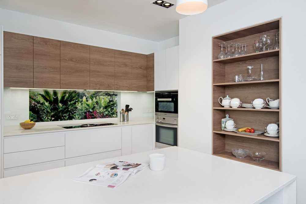 Contemporary Kitchen with Countertop and Homogeneous Tiles
