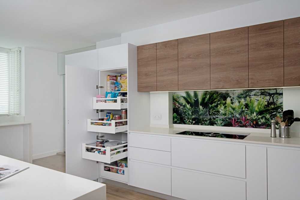 Contemporary Kitchen with Countertop and Kitchen Island