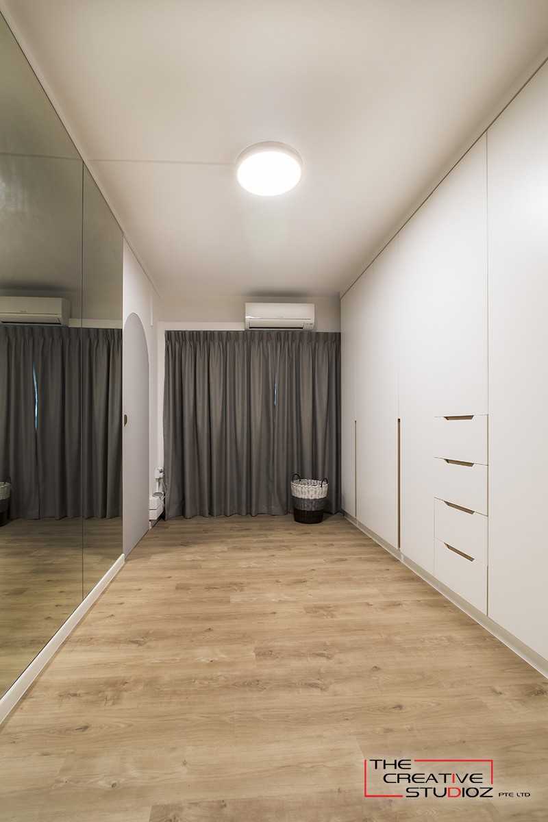 Minimalist Bedroom with Vinyl Flooring and Wood Flooring