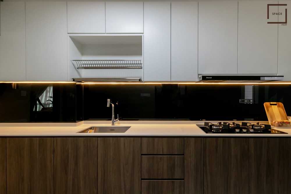 Contemporary Kitchen with Countertop and Kitchen Window