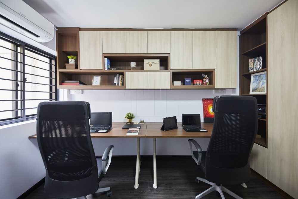 Transitional Workstation with Bookshelf and Desk